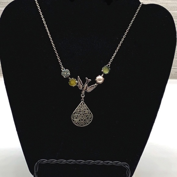 Vintage Victorian-Style Sparrow Necklace - Picture 2 of 6